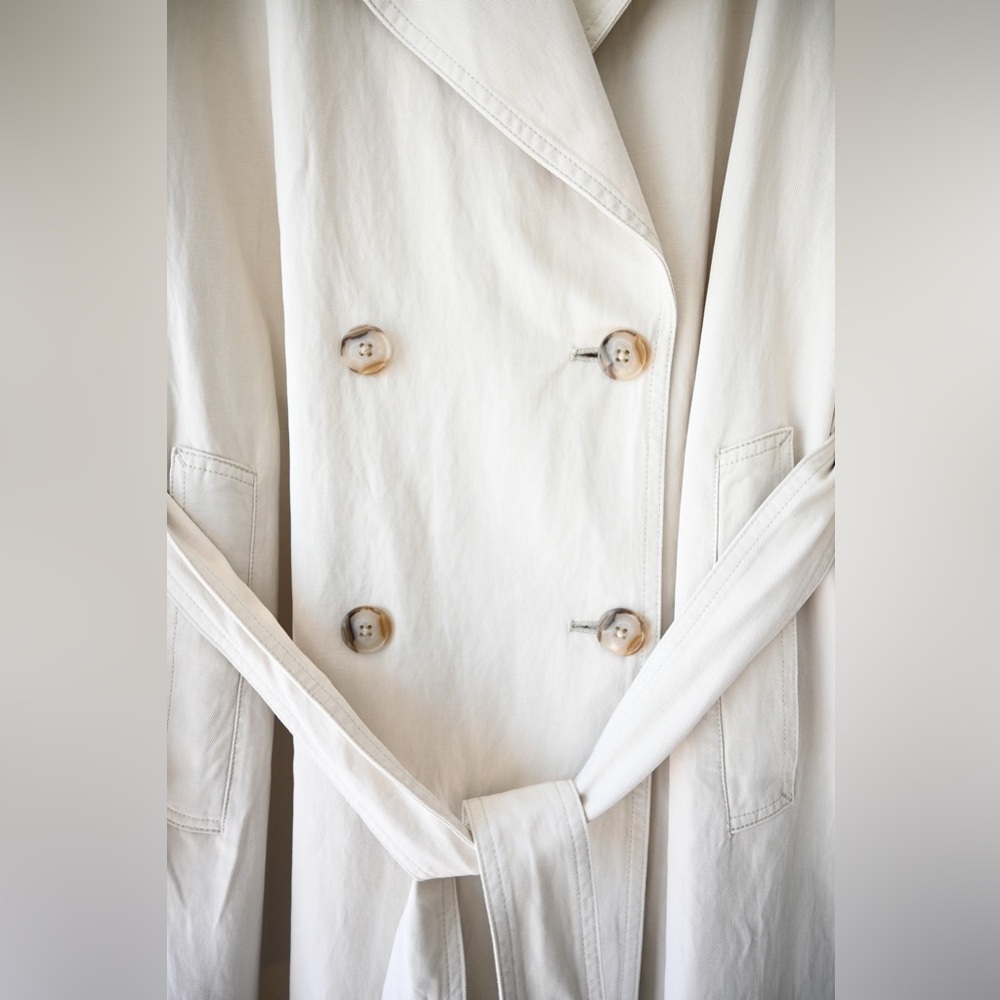 Madewell Belted Trench Coat in Drapey Twill - Picture 10 of 13